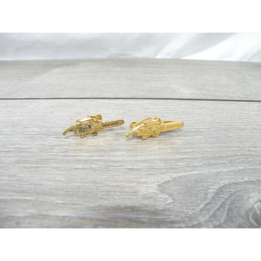 Vintage Remington Chainsaw Cufflink Tie Clip Set Gold Tone Novelty Jewelry
